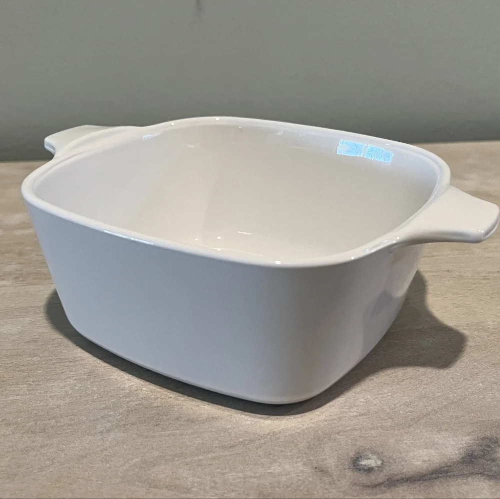 Vintage & In Perfect Condition Corning Ware All‎ White P-43-B Casserole